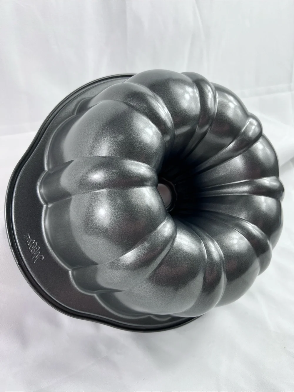 Wilton Gray Nonstick Fluted Bundt Pan - New